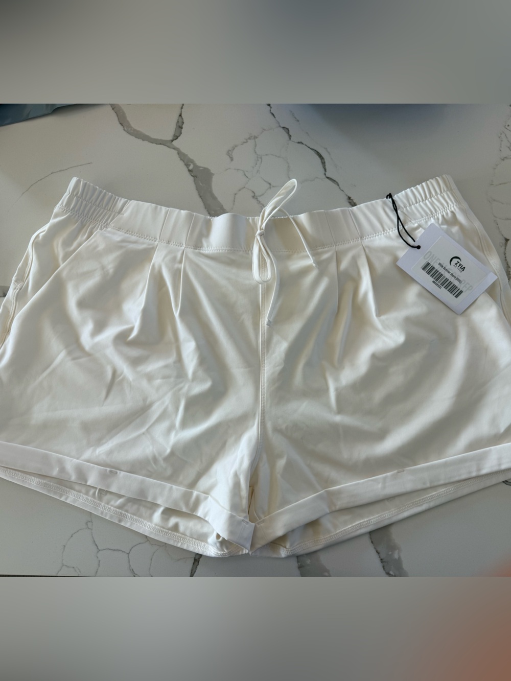 Zyia White Summer Shorts Women's Size XXXL Inside Liner Pockets